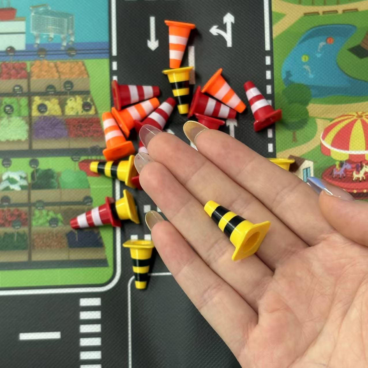 ミニ交通道路標識と障害物プレイセット、シミュレーション安全バ - Free Educational Games For Kids のレビューと価格